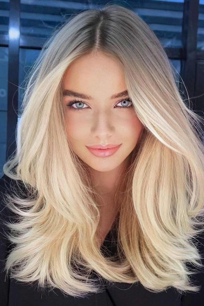 Warm-Blonde Straight Hair
