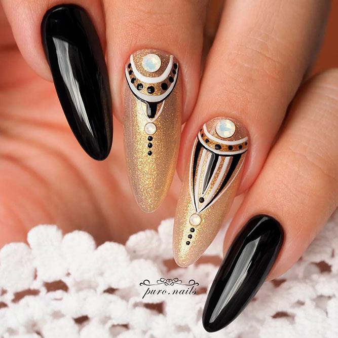 Mandala Nail Art #mandalanails #blacknails