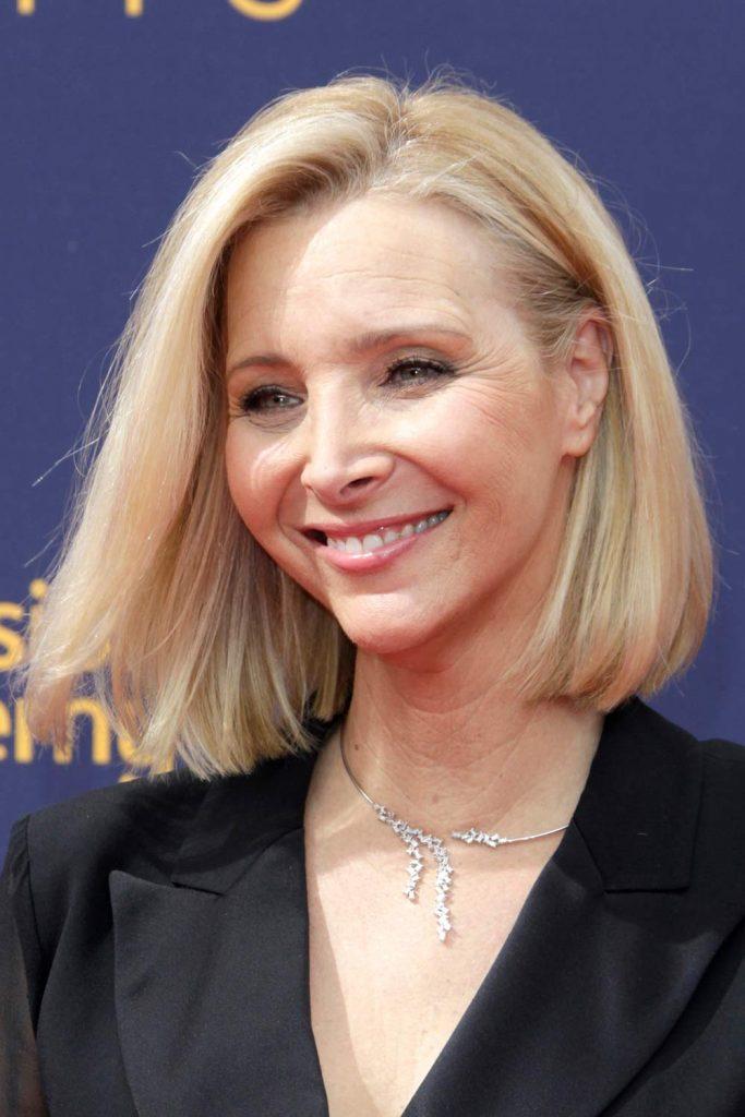 Lisa Kudrow with Blonde Blunt Bob
